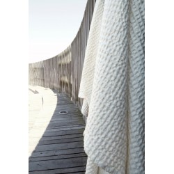 Big waffle bath towel, beige cotton