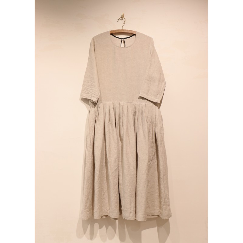 Pleated dress,  3/4 sleeves, beige linen