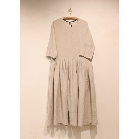 Pleated dress,  3/4 sleeves, beige linen