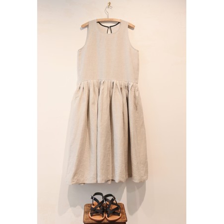 Pleated dress,  sleeves less, beige linen