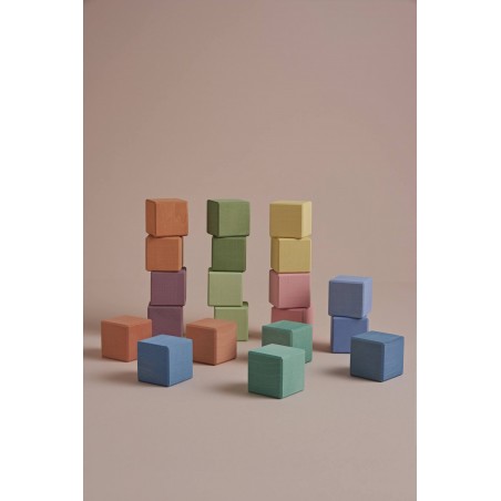 Cubes en bois, teintes de peaux