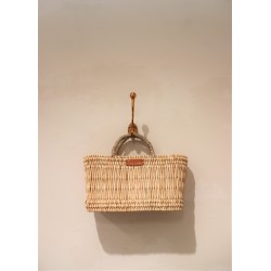 Long basket, natural leather handle