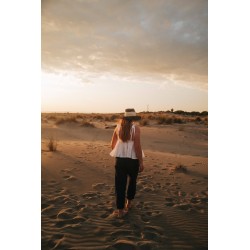 Strap top, white linen