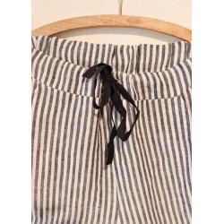 Uniform straight trousers, light stripes linen