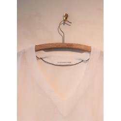 Long sleeves blouse V neck, white linen