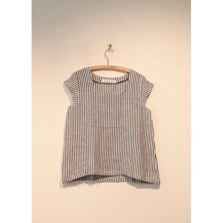 Short sleeves blouse squared neck, light stripes linen