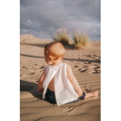 Sleeveless blouse, white linen