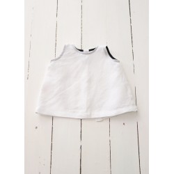 Sleeveless blouse, white linen