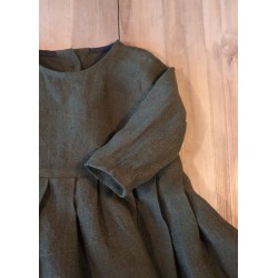 Long sleeves pleated dress, green linen