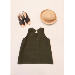 Sleeveless blouse, round neck, green linen